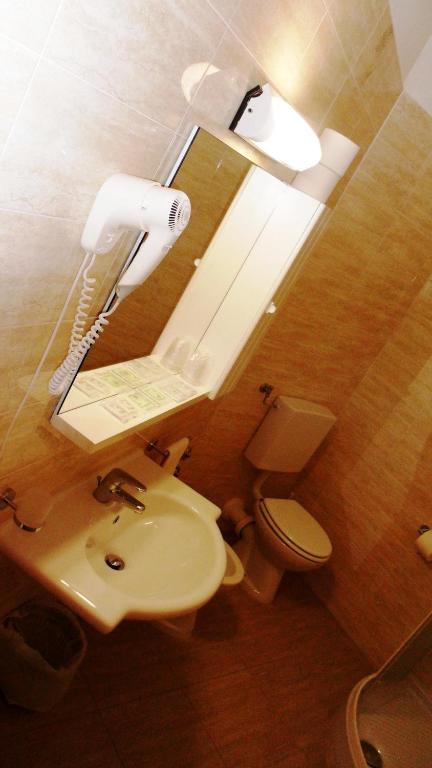 Hotel Reali キアンチャーノ・テルメ 部屋 写真